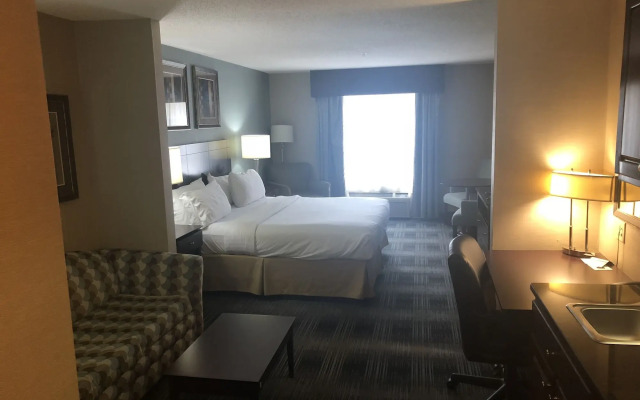 Holiday Inn Express & Suites Meriden by IHG