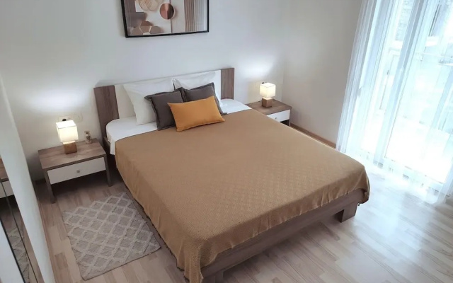 Modern Apartment in Kastel Stafilic With Fenced Garden