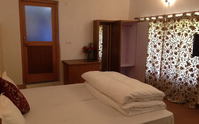 Radhu's Boutique Inn