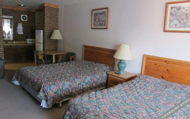 Summers Inn