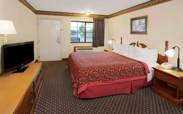 Days Inn & Suites Kokomo