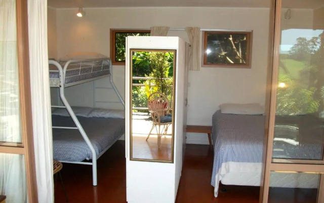 Bush Beach Delight - Onetangi Holiday Home