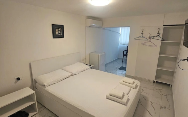 Enles Hotel