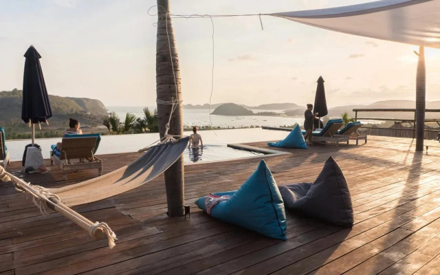 The Endless Summer Resort
