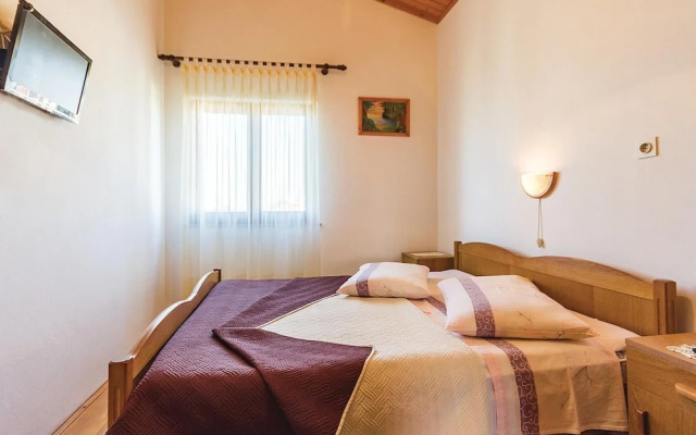 Stunning Apartment in Pula With 2 Bedrooms