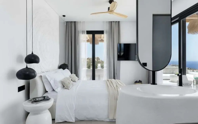 White Art Suites