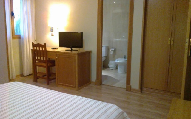 Hotel Anabel Baza