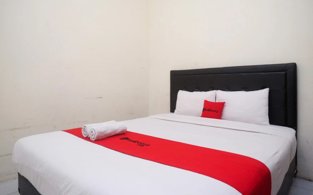 RedDoorz Syariah near Pakuwon Mall Jogja