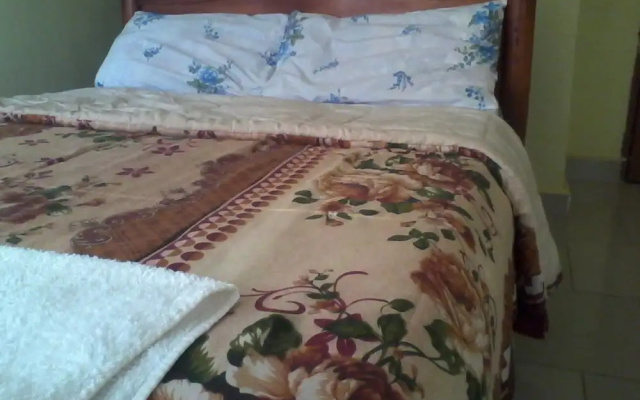Georgies Harvest Motel