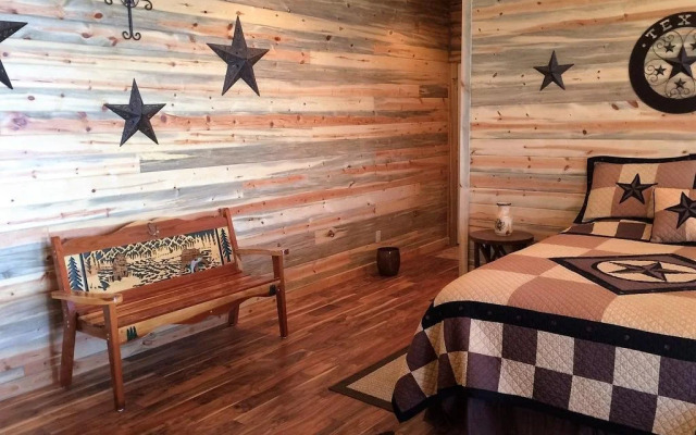Bachelor Loop House