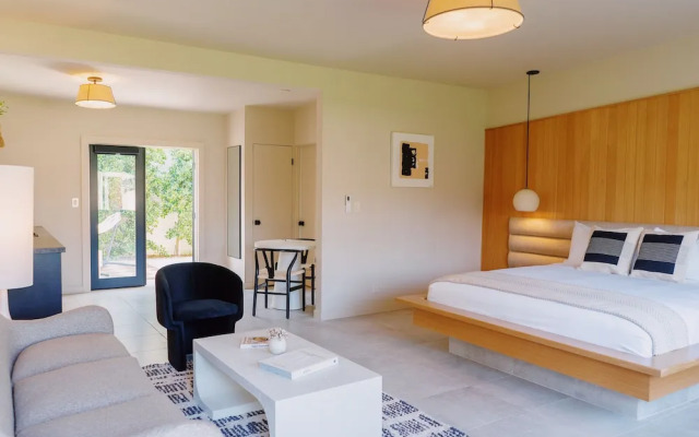 Azure Sky Hotel - Adults Only - A Town & Desert Boutique Hotel