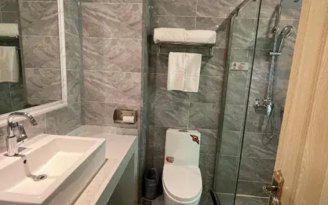 Yongqing Tianyi Hotel
