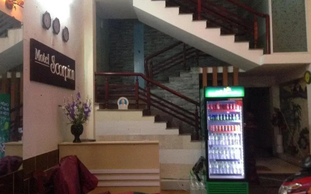 Scorpion Hotel
