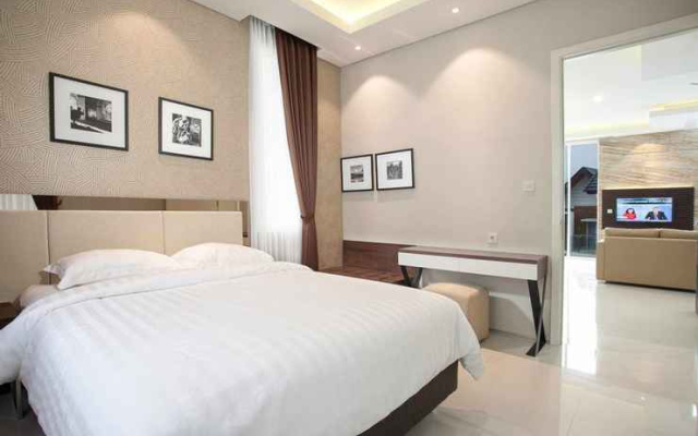 Azcarya Villa