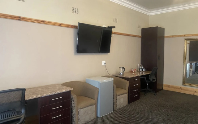 The Halfway House Hotel