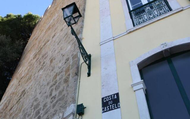 Отель Traveling To Lisbon Castelo Apartments Португалия, Лиссабон - отзывы, цены и фото номеров - забронировать отель Traveling To Lisbon Castelo Apartments онлайн вид на фасад