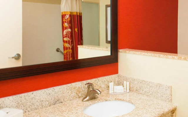 Courtyard by Marriott Warner Robins