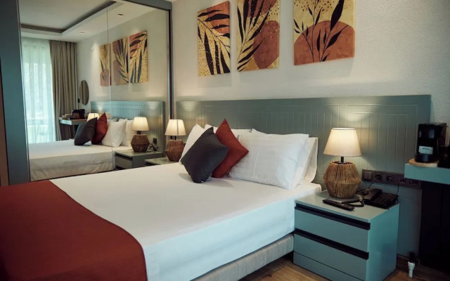 Parmos Otel