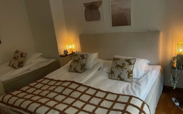 Ewa & Maude Hotel