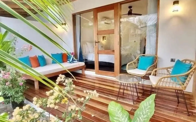Seaside Dhigurah