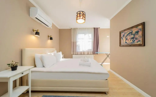 Cozy Flat with Balcony near Beach in Konyaalti
