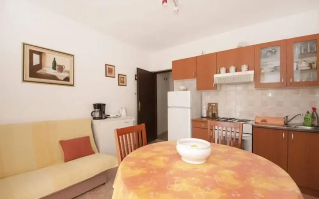 Apartments Mira - One Bedroom Apartment With Balcony