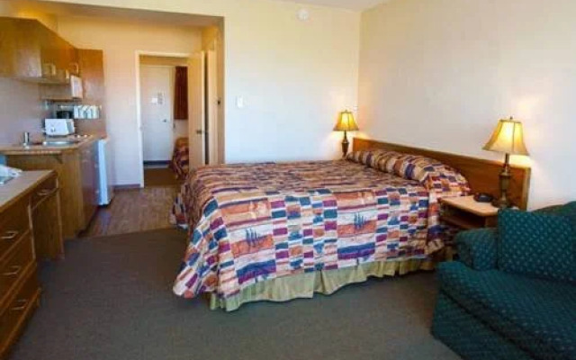 Sea Edge Beachside Hotel