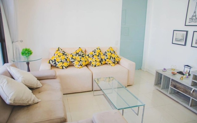 Apartamento c Varanda Ar Piscina Sauna e Hidro