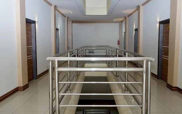 Oyo 624 Hotel Golden Vella