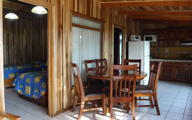 Los Pinos Cabanas y Jardines