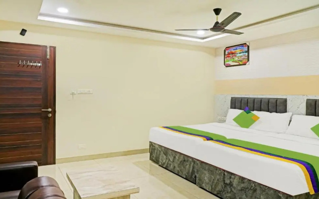 Hotel Jsn Grand