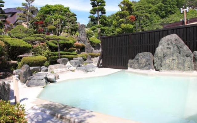 Hanamiya Ryokan