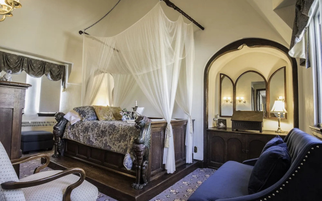 Purcell Mansion B&B
