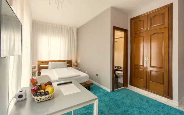 Aparthotel La Palmera