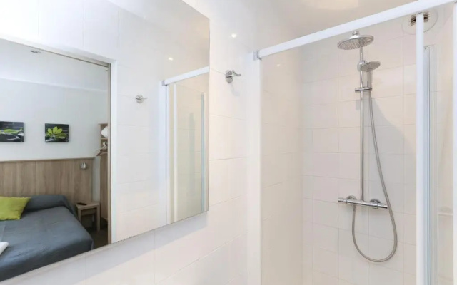Hotel Arago