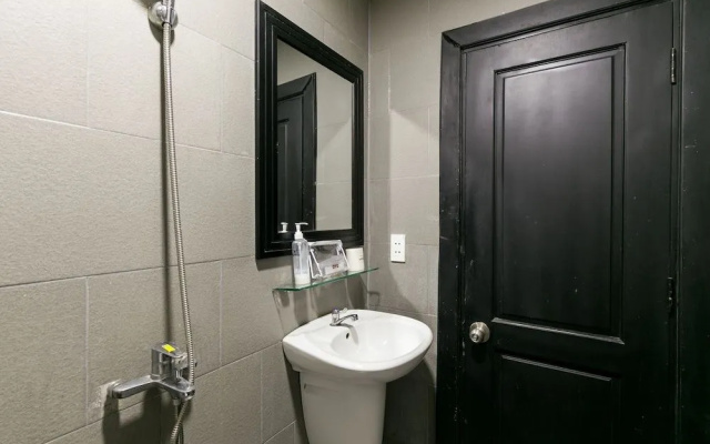 OYO 457 Spring Hotel