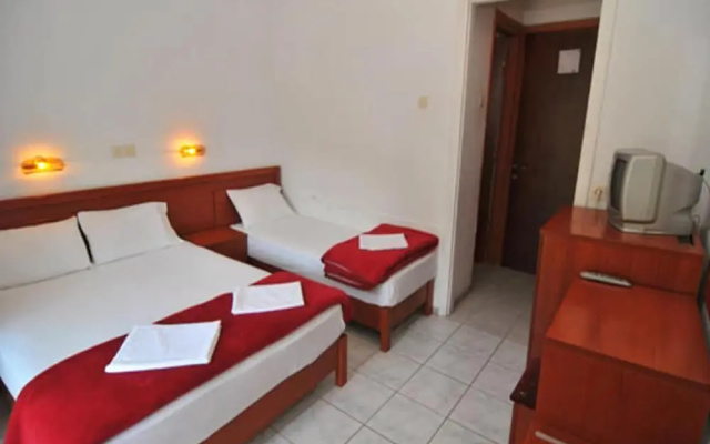 Chrissafis Hotel