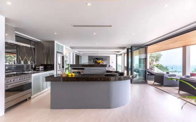 Villa Firefly