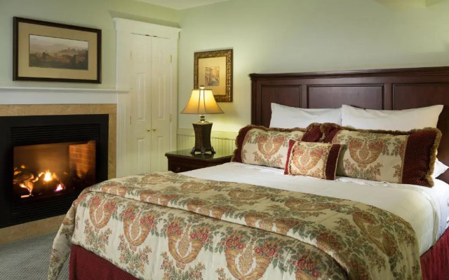 Grand Harbor Inn
