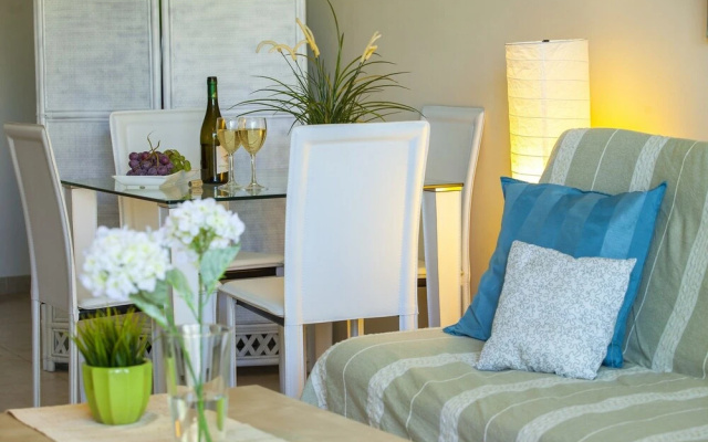 Jasmine Suite 003