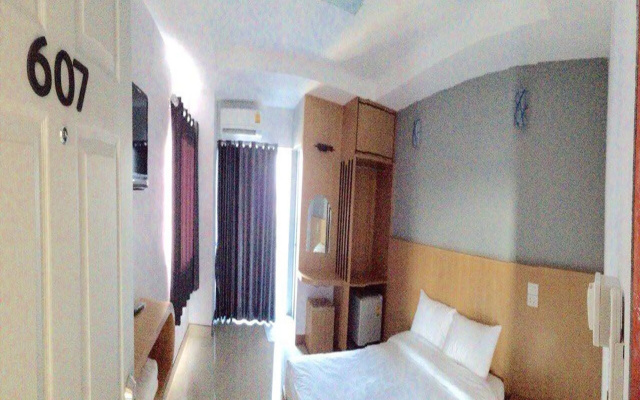 AtMe2 Hotel