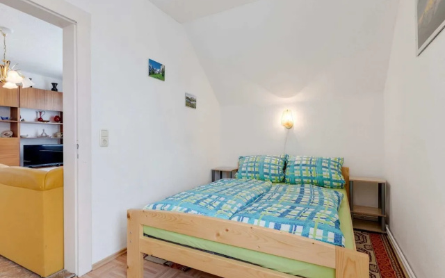 Cozy Apartment in Altenfeld With Garden