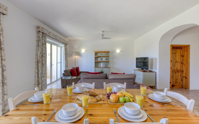 Ta Frenc Apartments