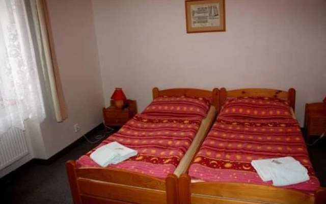 Hotel Diana