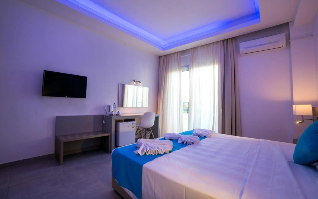 Flora Maria Hotel & Annex Apartments