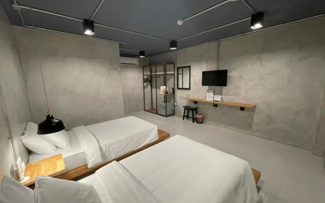 Loft Space Hotel