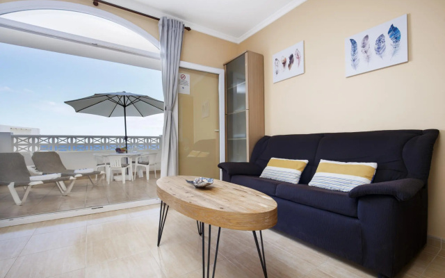 Home2Book Charming Casa Marinera, Terrace
