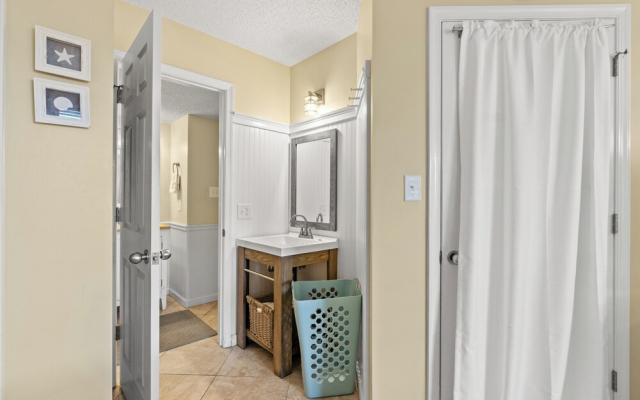 Units at Ocean Forest Plaza by Elliott Beach Rentals
