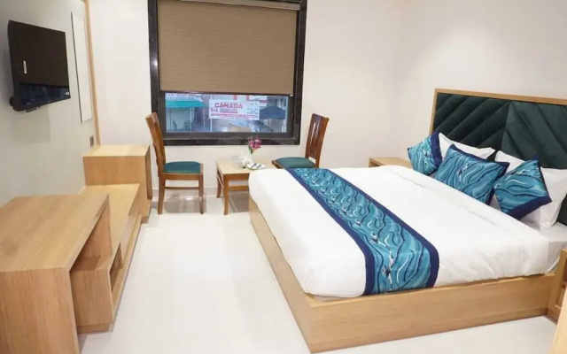 Hotel Mayra Grand
