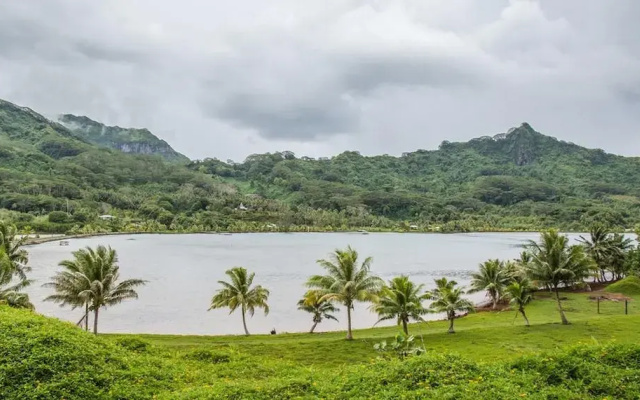 Huahine - Maroe Villa One